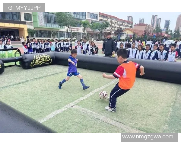 杨博闻足球之路：从青涩少年到职业球员的成长历程与梦想追逐