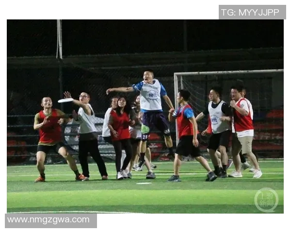 重庆飞盘队的成长之路与城市马拉松的激情碰撞